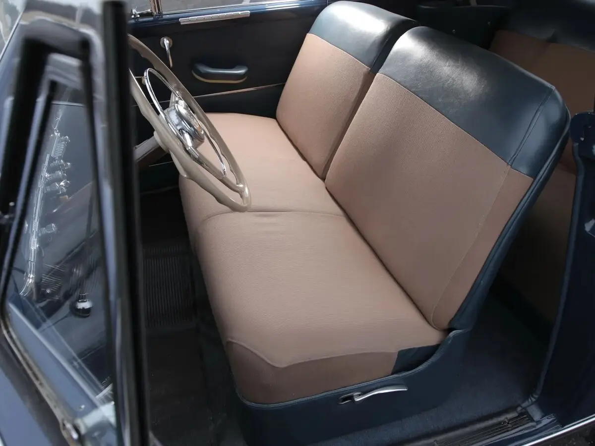 Plymouth De Luxe II Кабриолет — photo 6