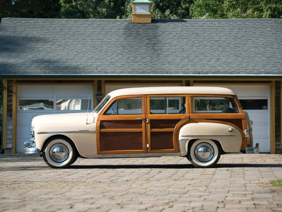 Plymouth De Luxe II Универсал 5 дв. — 照片 2