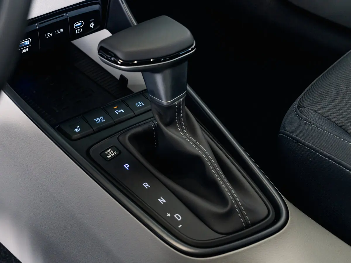 Hyundai Bayon I Рестайлинг Внедорожник 5 дв. — сүрөт 12