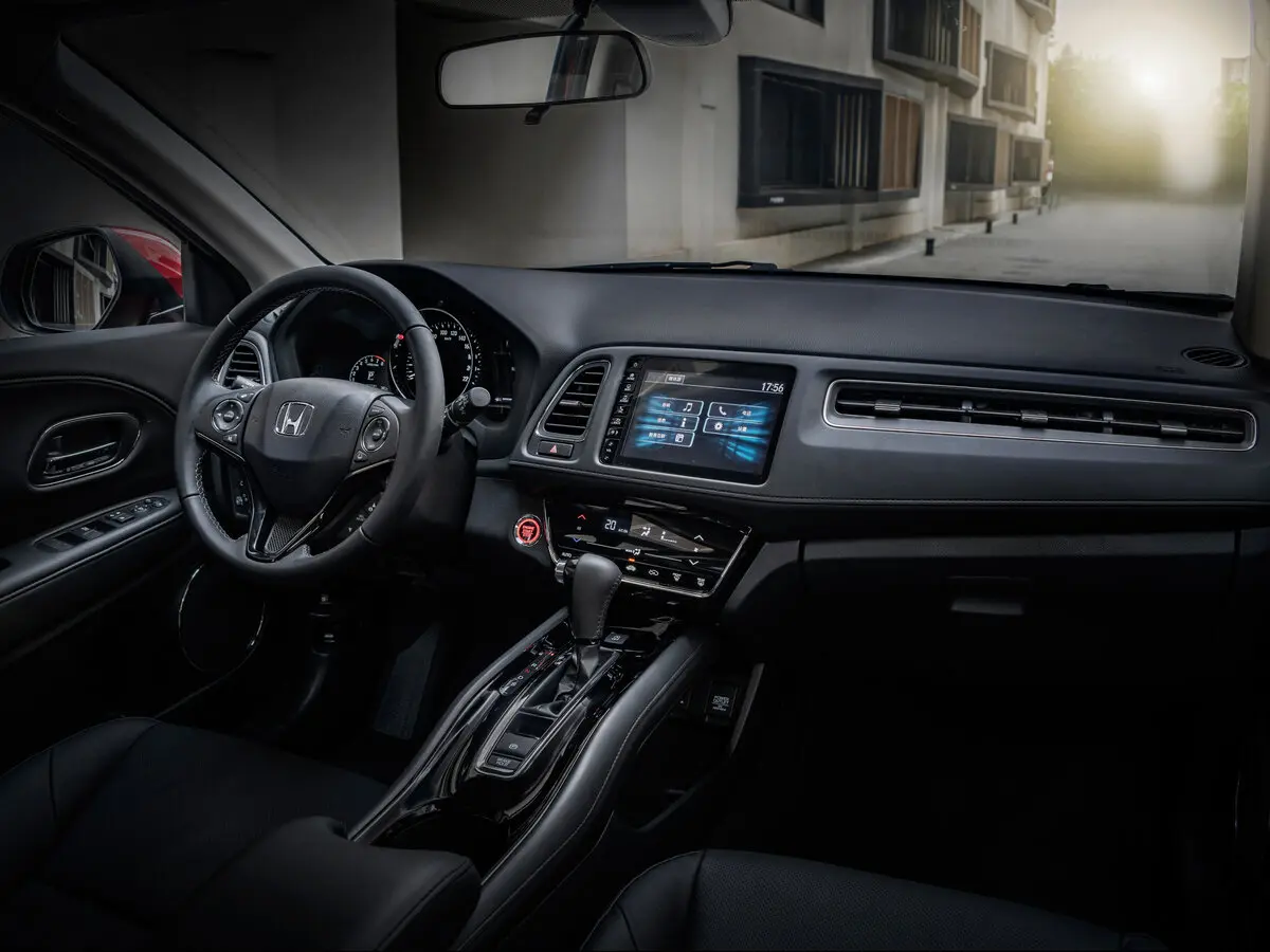 Honda Vezel I Рестайлинг Внедорожник 5 дв. — сүрөт 4