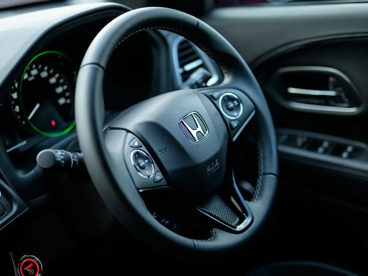 Honda Vezel I Рестайлинг Внедорожник 5 дв. — сүрөт 7