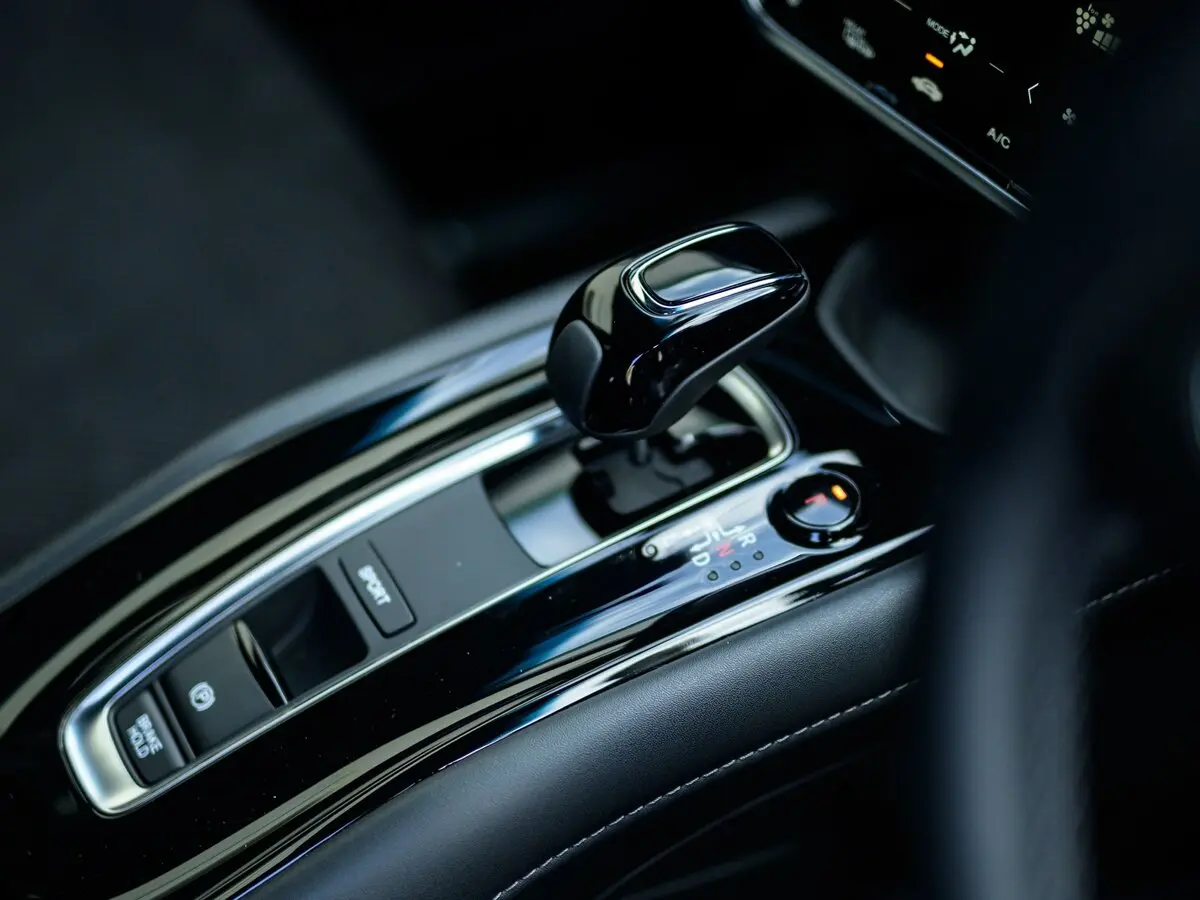 Honda Vezel I Рестайлинг Внедорожник 5 дв. — сүрөт 9