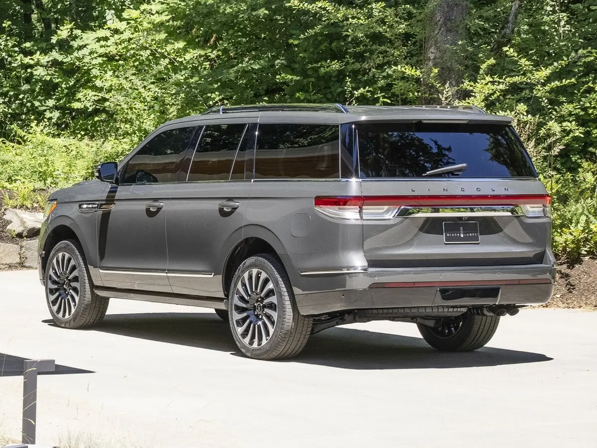 Lincoln Navigator IV Рестайлинг Внедорожник 5 дв. — сүрөт 3