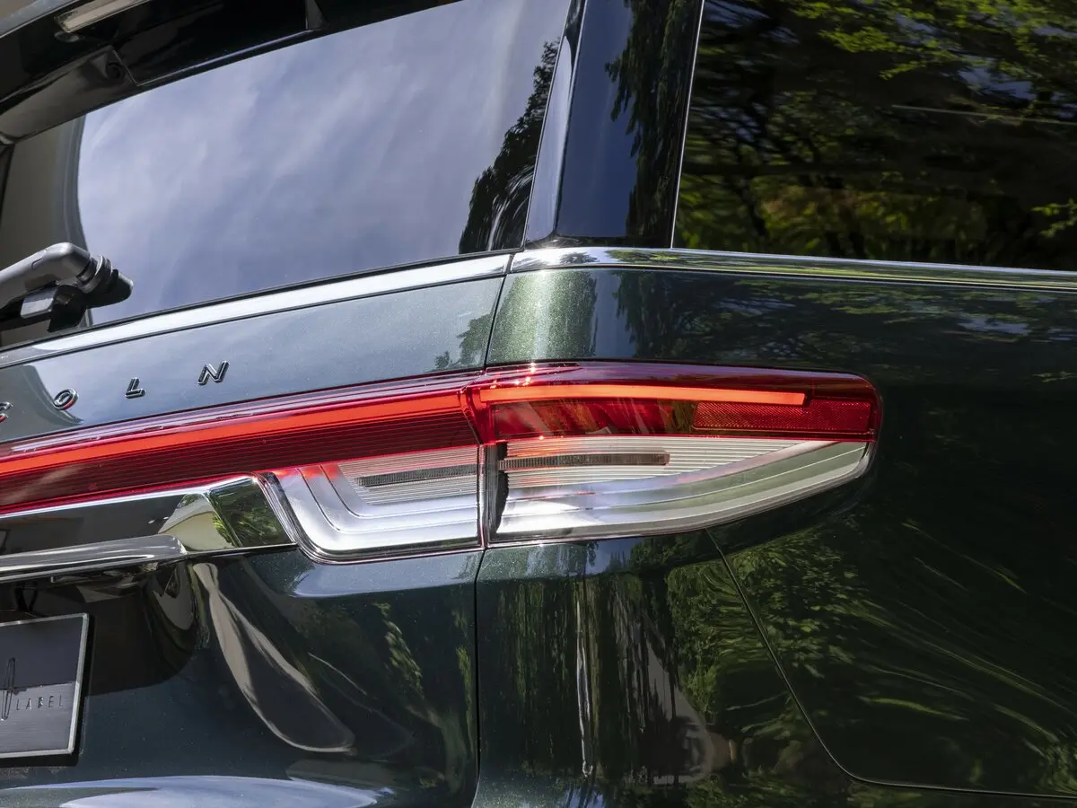 Lincoln Navigator IV Рестайлинг Внедорожник 5 дв. — сүрөт 10