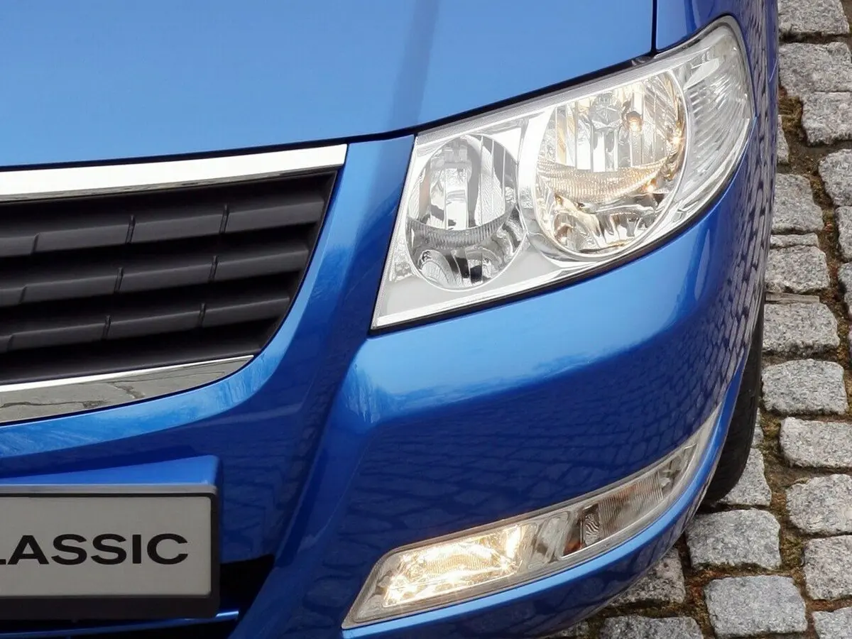 Nissan Almera Classic I Седан — фото 10