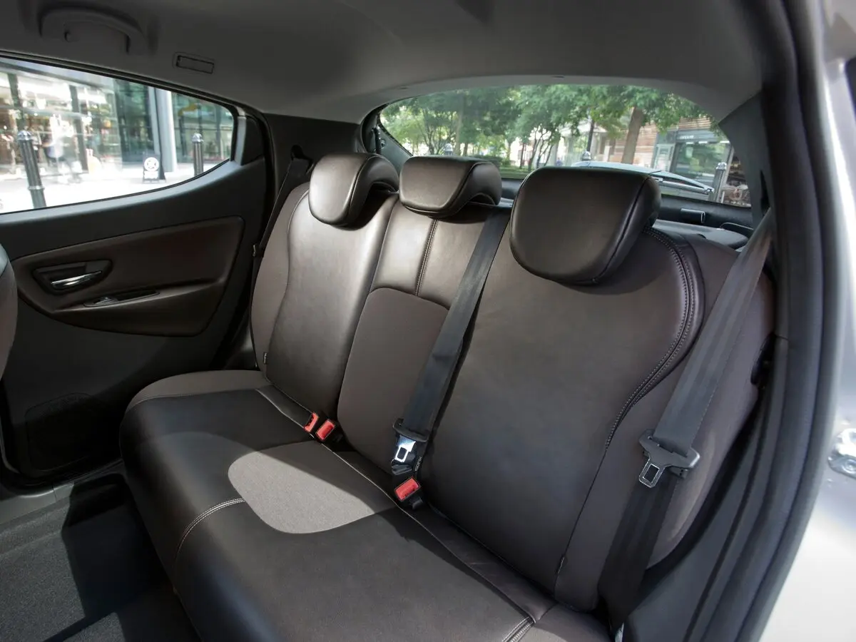 Chrysler Ypsilon 2011 – 2017 Хэтчбек 5 дв. — сүрөт 8