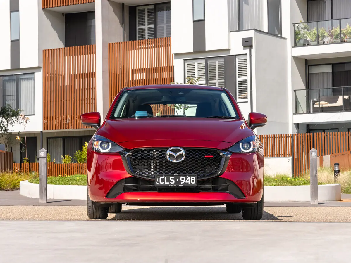 Mazda 2 III (DJ) Рестайлинг 2 Хэтчбек 5 дв. — сүрөт 3