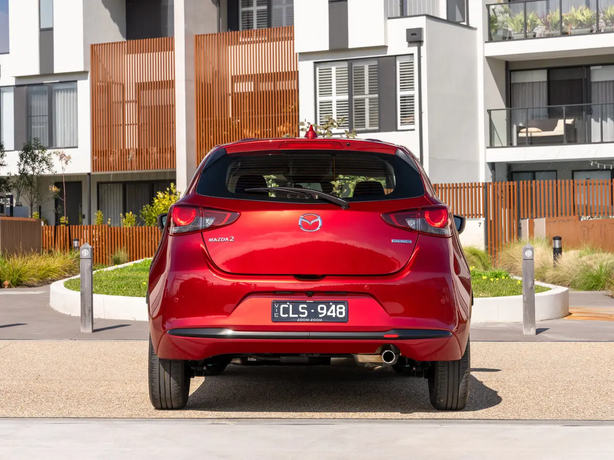 Mazda 2 III (DJ) Рестайлинг 2 Хэтчбек 5 дв. — сүрөт 4