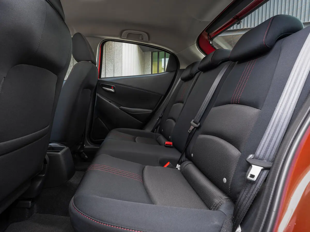 Mazda 2 III (DJ) Рестайлинг 2 Хэтчбек 5 дв. — сүрөт 11