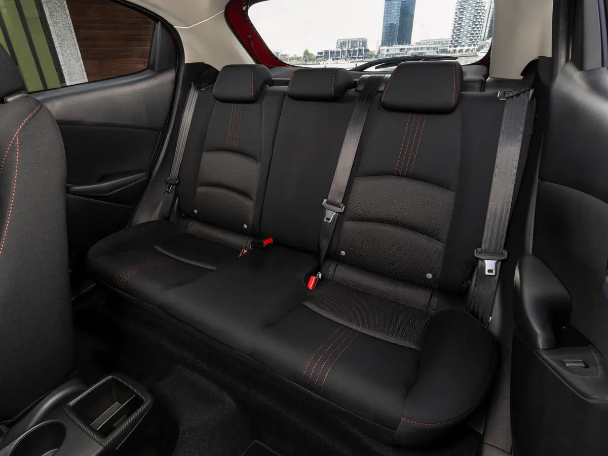 Mazda 2 III (DJ) Рестайлинг 2 Хэтчбек 5 дв. — сүрөт 12