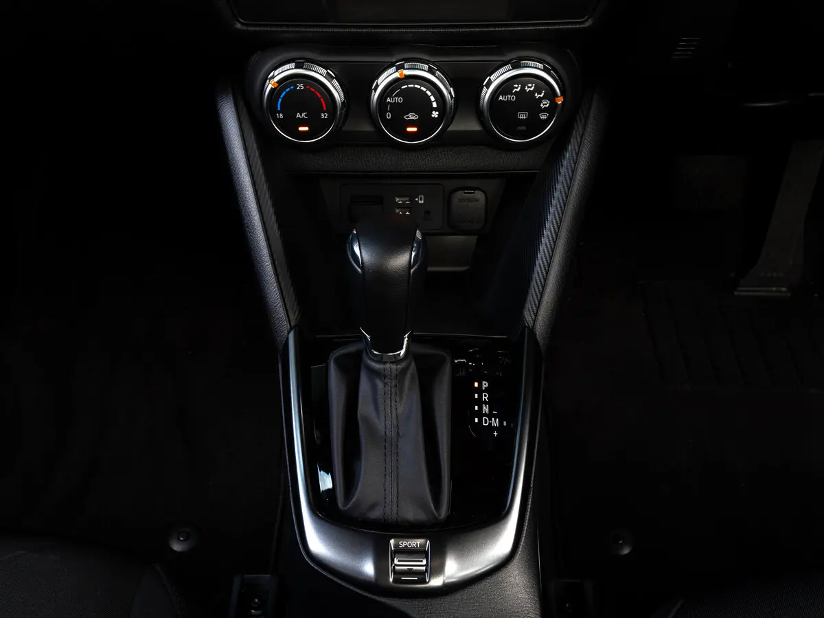 Mazda 2 III (DJ) Рестайлинг 2 Хэтчбек 5 дв. — сүрөт 13