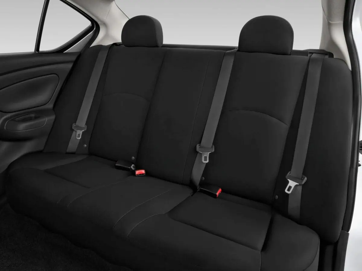 Nissan Sunny N17 Рестайлинг Седан — сүрөт 4
