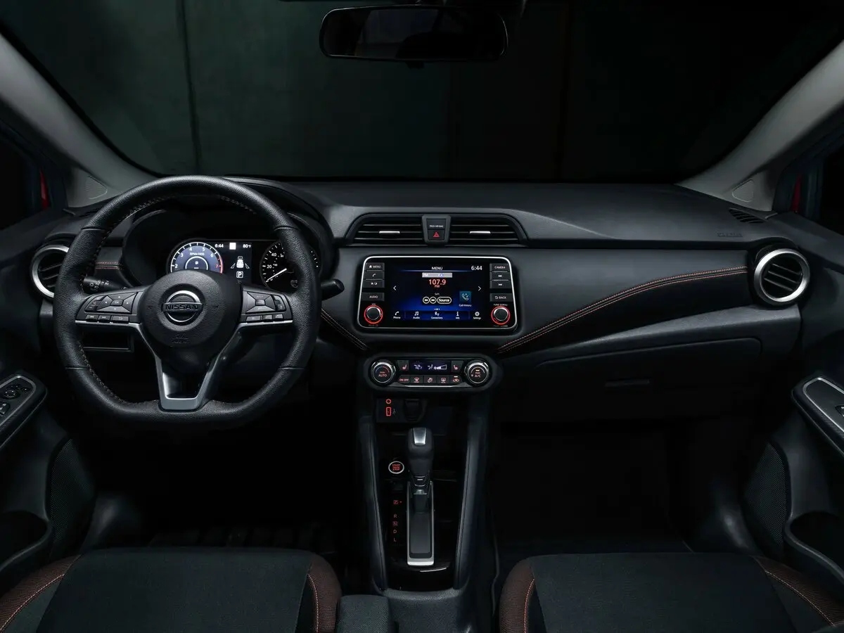 Nissan Sunny N18 Седан — photo 3