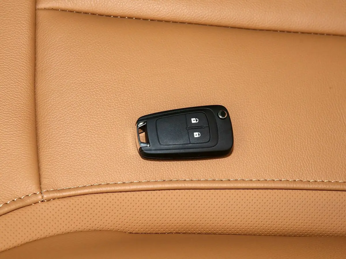 Buick Excelle III Рестайлинг Универсал 5 дв. GX — сүрөт 15