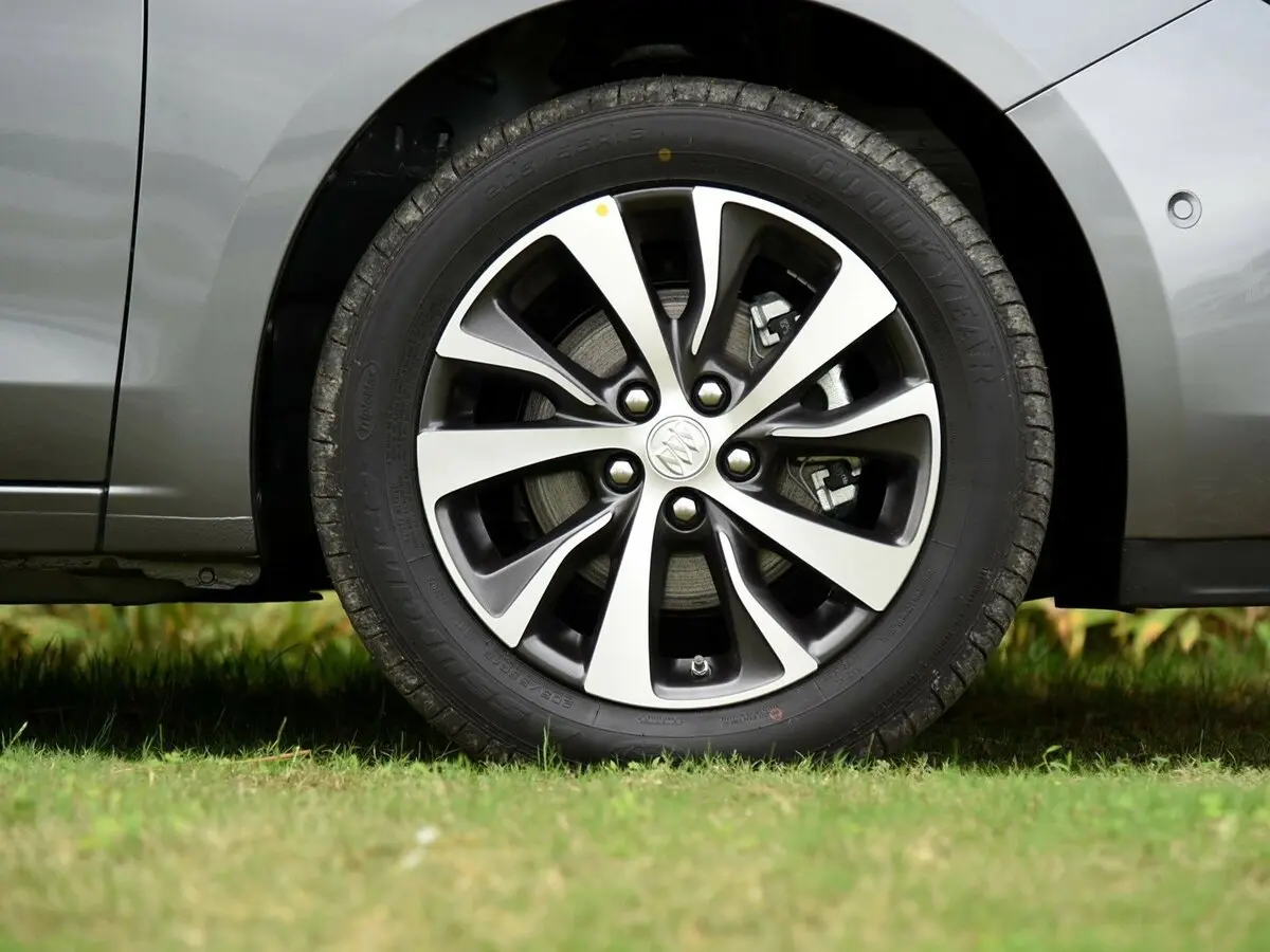 Buick Excelle III Рестайлинг Универсал 5 дв. GX — сүрөт 16