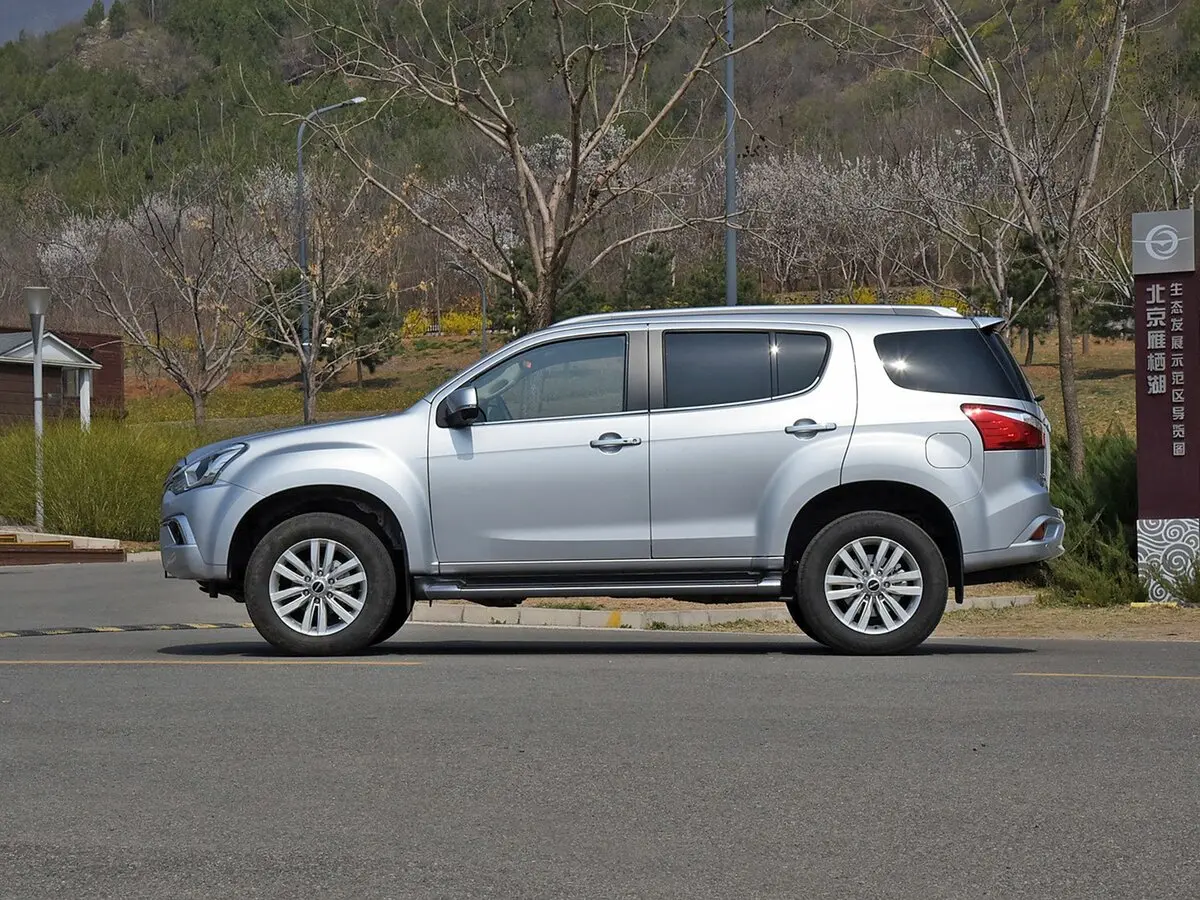 Isuzu MU-X I Рестайлинг (China Market) Внедорожник 5 дв. — 照片 2