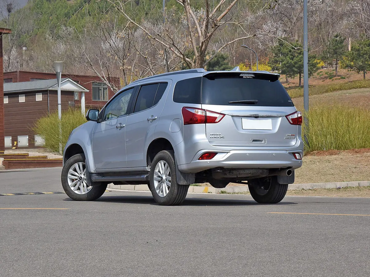 Isuzu MU-X I Рестайлинг (China Market) Внедорожник 5 дв. — 照片 5