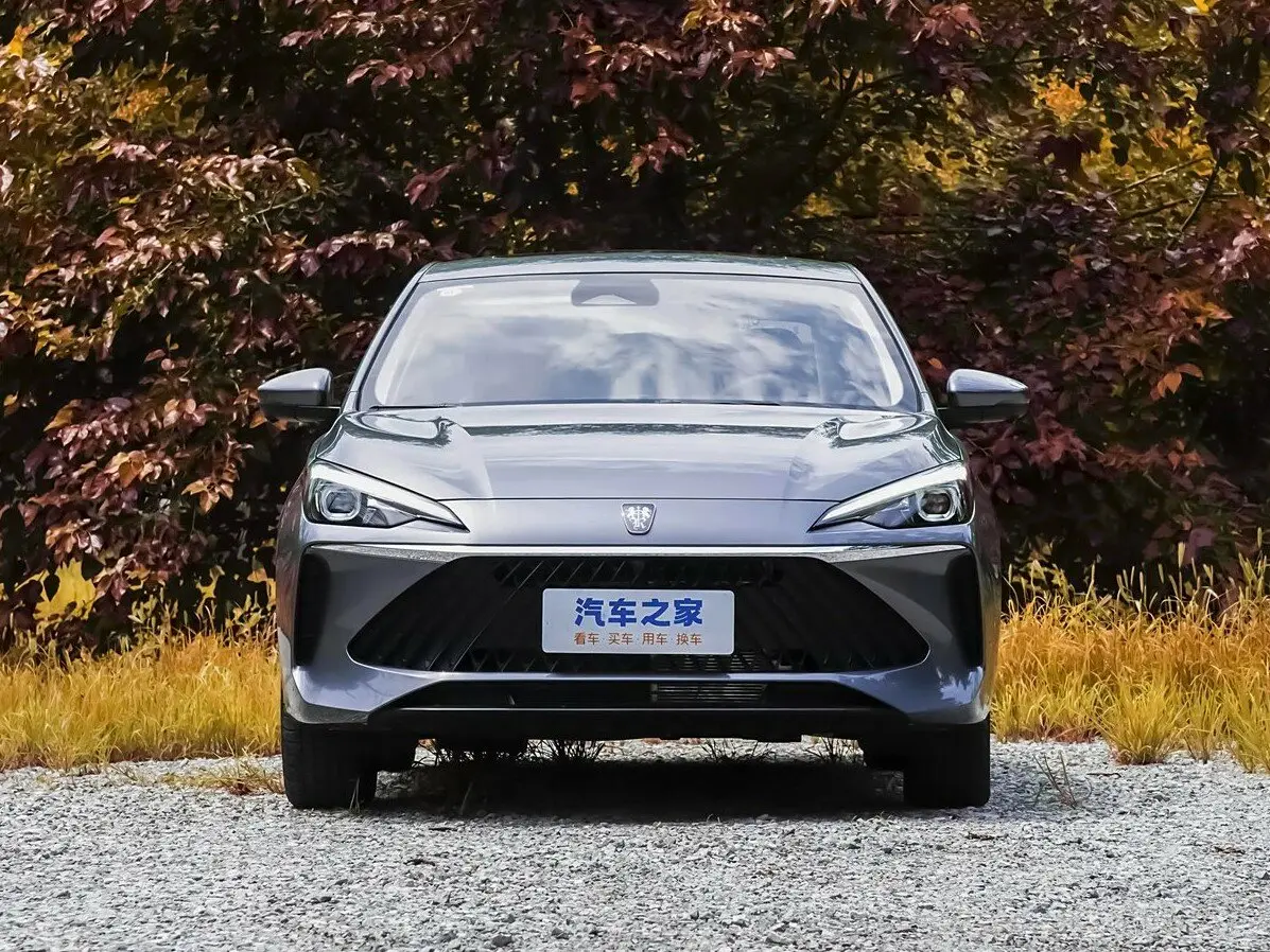 Roewe i5 I Рестайлинг 2 Седан — сүрөт 3