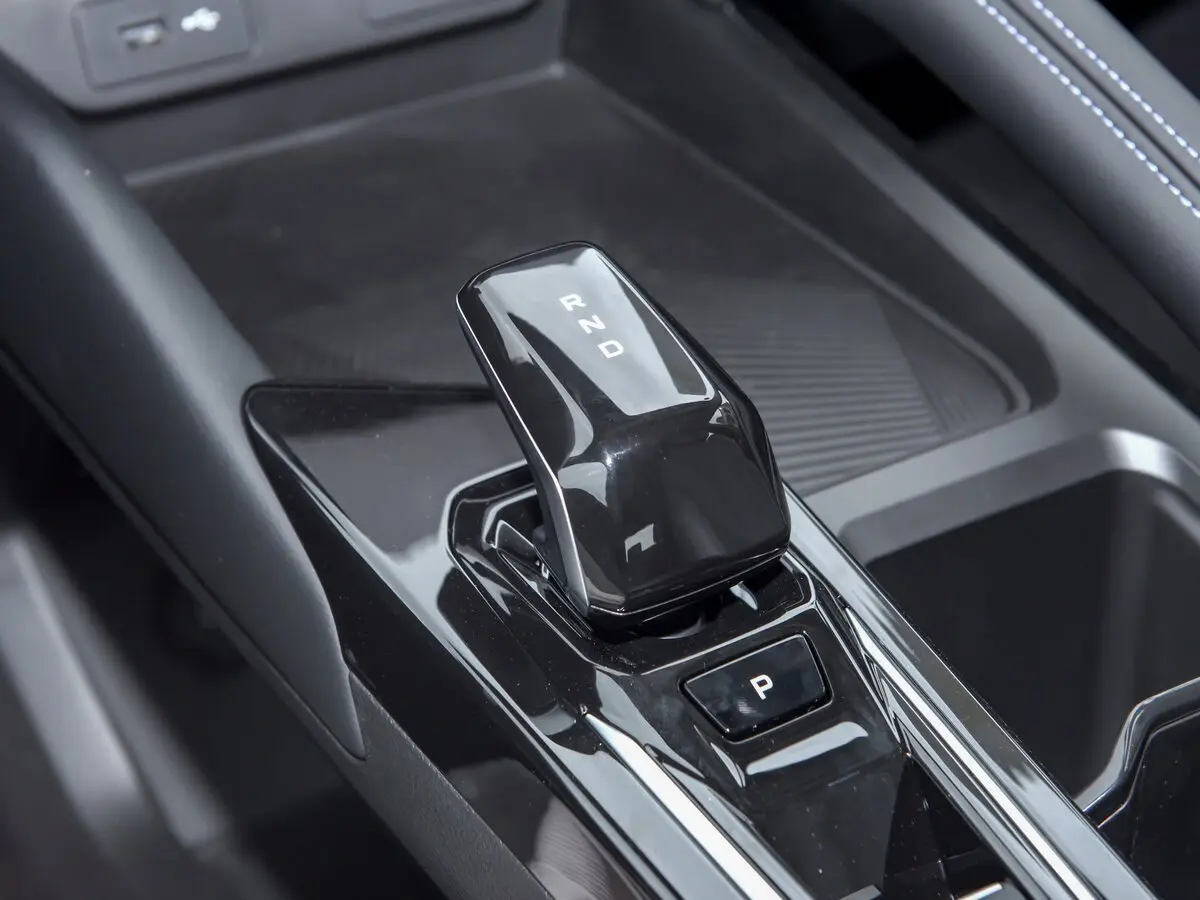 Geely Binyue L 2024 – н.в. Внедорожник 5 дв. — сүрөт 7