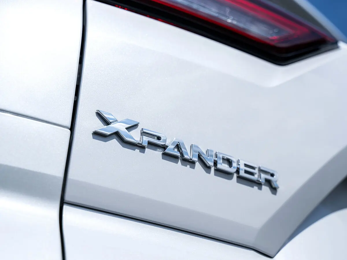 Mitsubishi Xpander I Рестайлинг Внедорожник 5 дв. — сүрөт 13