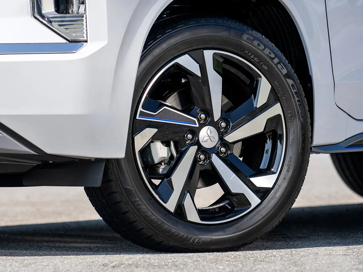 Mitsubishi Xpander I Рестайлинг Внедорожник 5 дв. — сүрөт 14