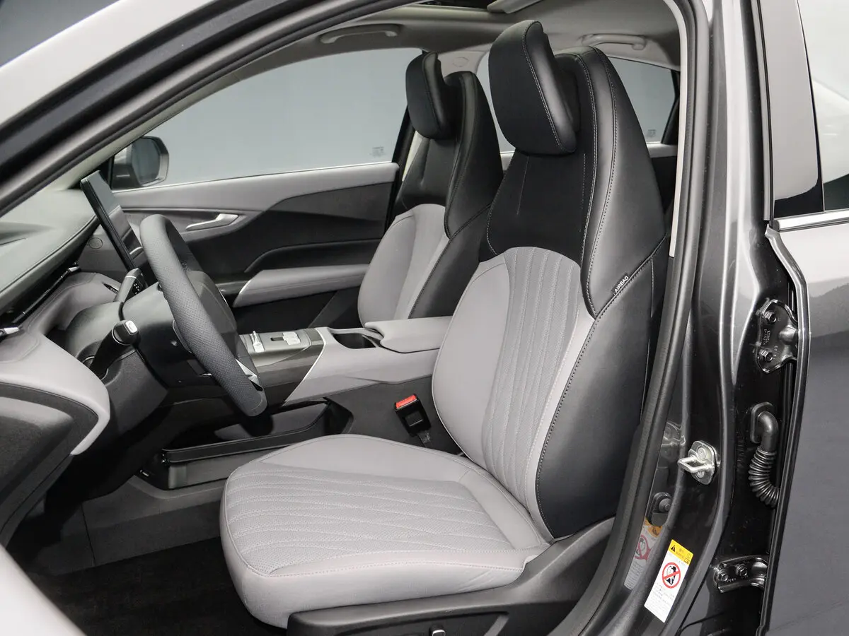 Changan Qiyuan A05 I Рестайлинг Седан — photo 8