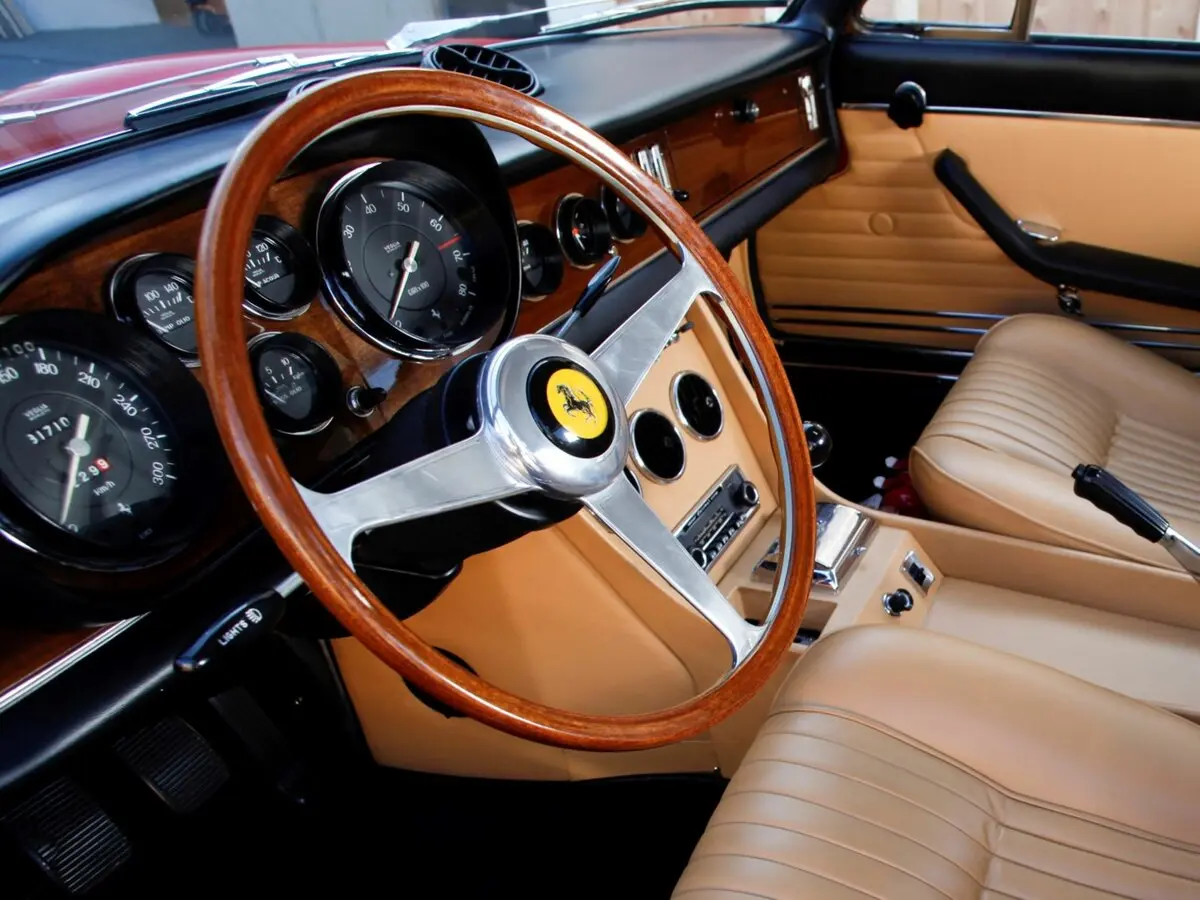 Ferrari 365 GTC 1968 – 1970 Купе — сүрөт 8