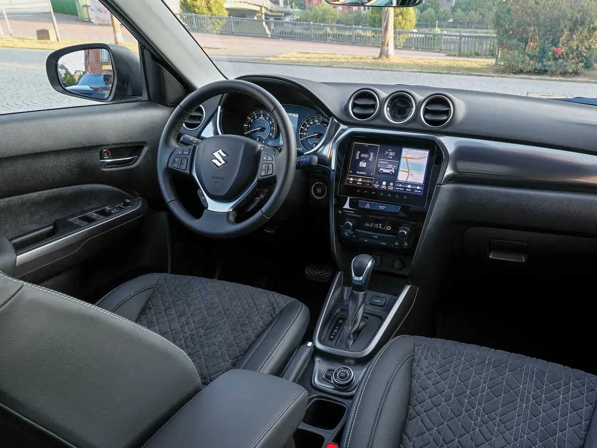 Suzuki Vitara II Рестайлинг 2 Внедорожник 5 дв. — 照片 6