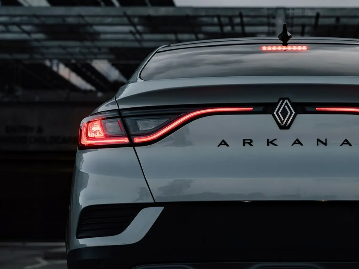 Renault Arkana I Рестайлинг Внедорожник 5 дв. — сүрөт 13