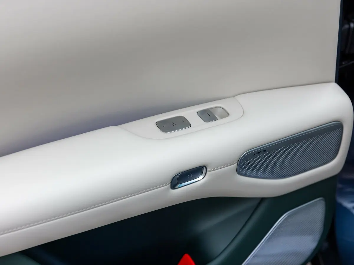 Xiaomi YU7 2025 – н.в. Внедорожник 5 дв. — фото 31