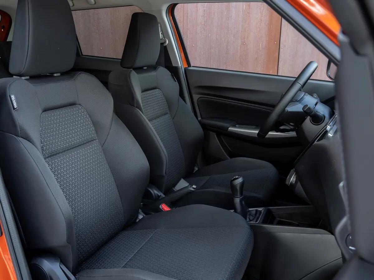 Suzuki Swift V Рестайлинг Хэтчбек 5 дв. — сүрөт 7