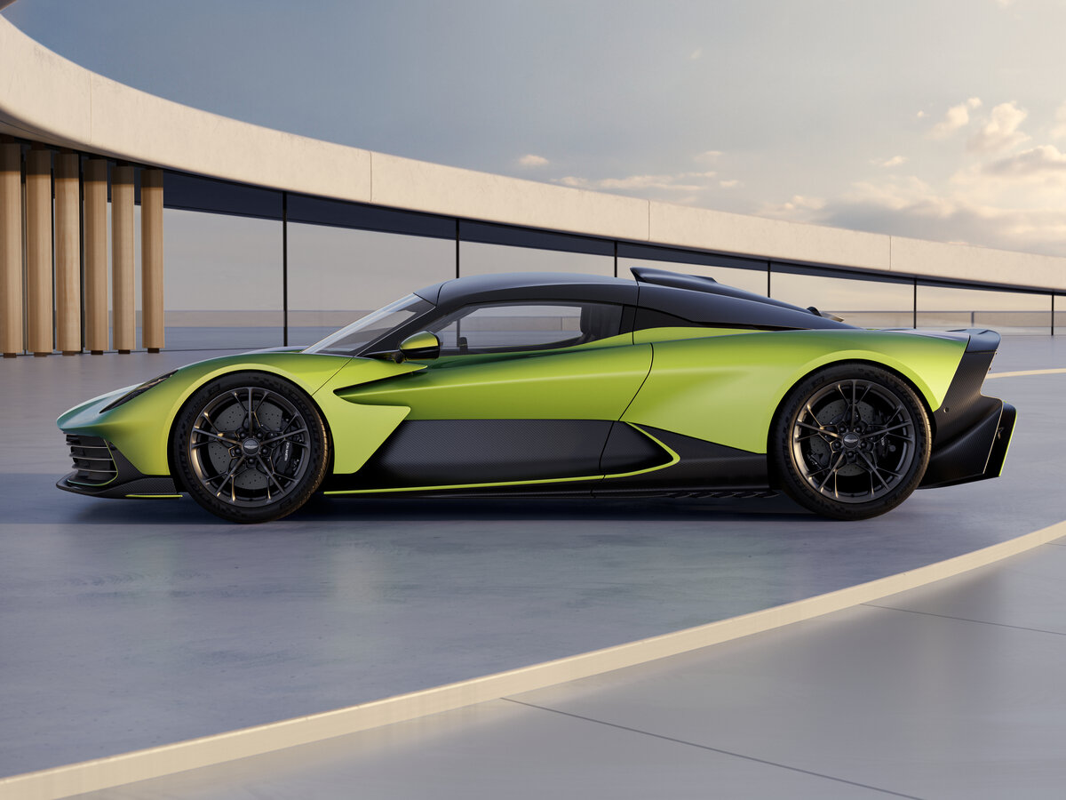 Aston Martin Valhalla 2025 – н.в. Купе — фото 2