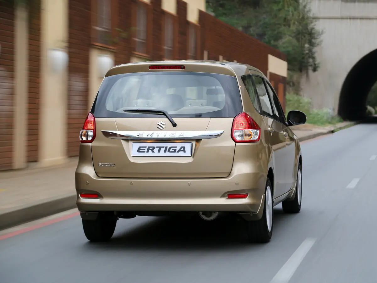 Suzuki Ertiga I Рестайлинг Компактвэн — сүрөт 3
