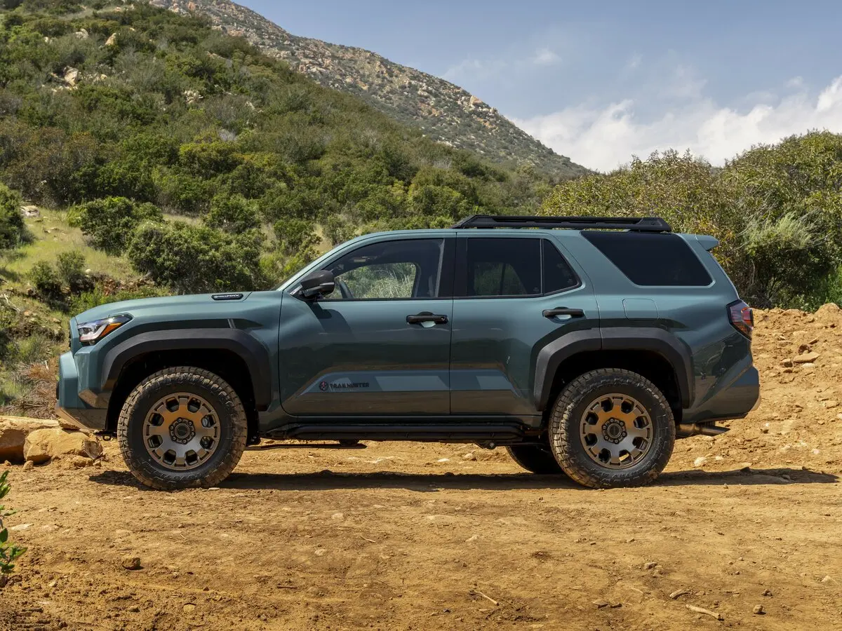 Toyota 4Runner VI Внедорожник 5 дв. — фото 3