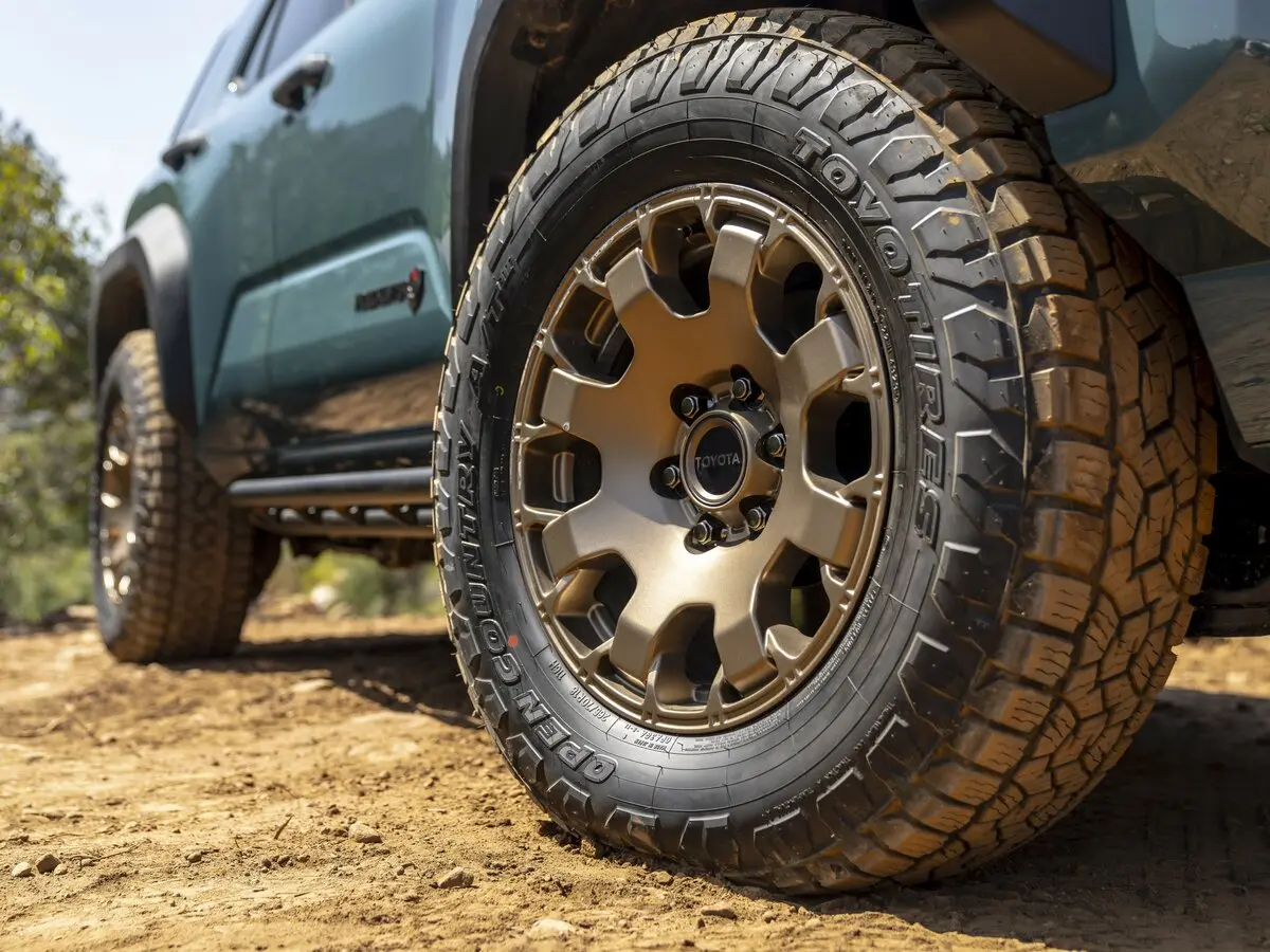 Toyota 4Runner VI Внедорожник 5 дв. — фото 14