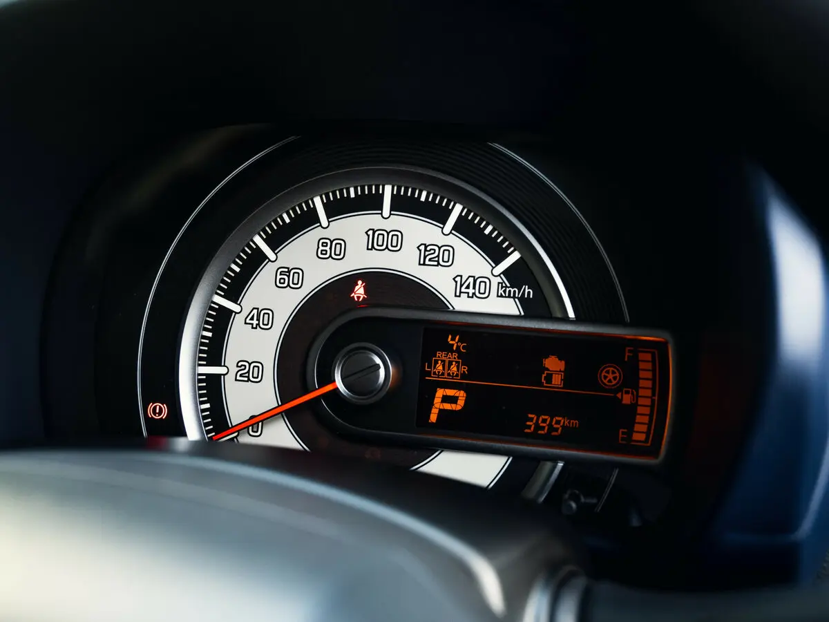 Suzuki Alto IX (HA37) Хэтчбек 5 дв. — сүрөт 6