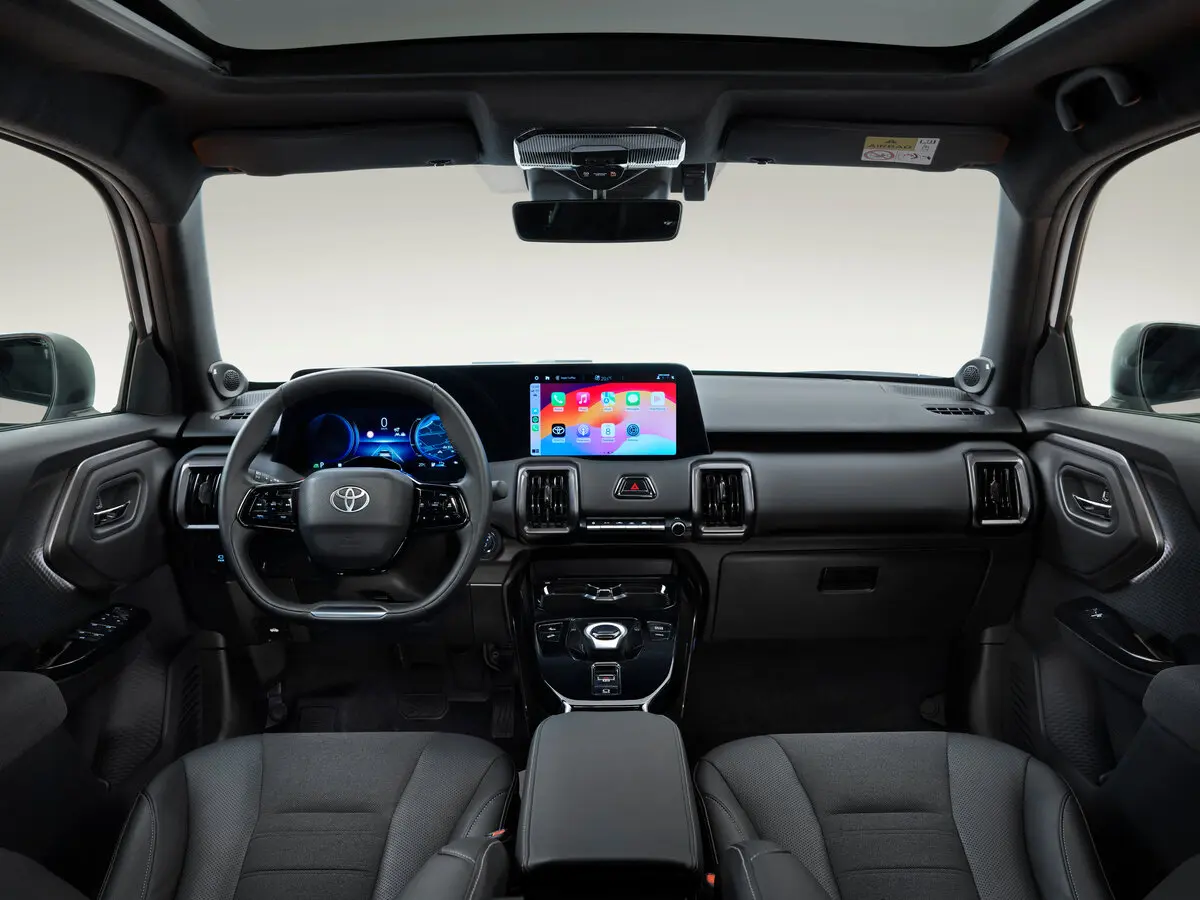Toyota Urban Cruiser IV Внедорожник 5 дв. — фото 6