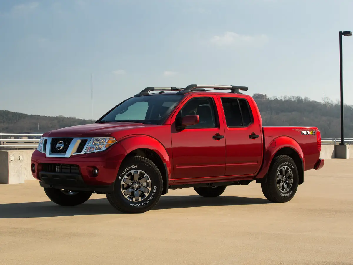 Nissan Frontier II Рестайлинг Пикап Двойная кабина Crew Cab — фото 2