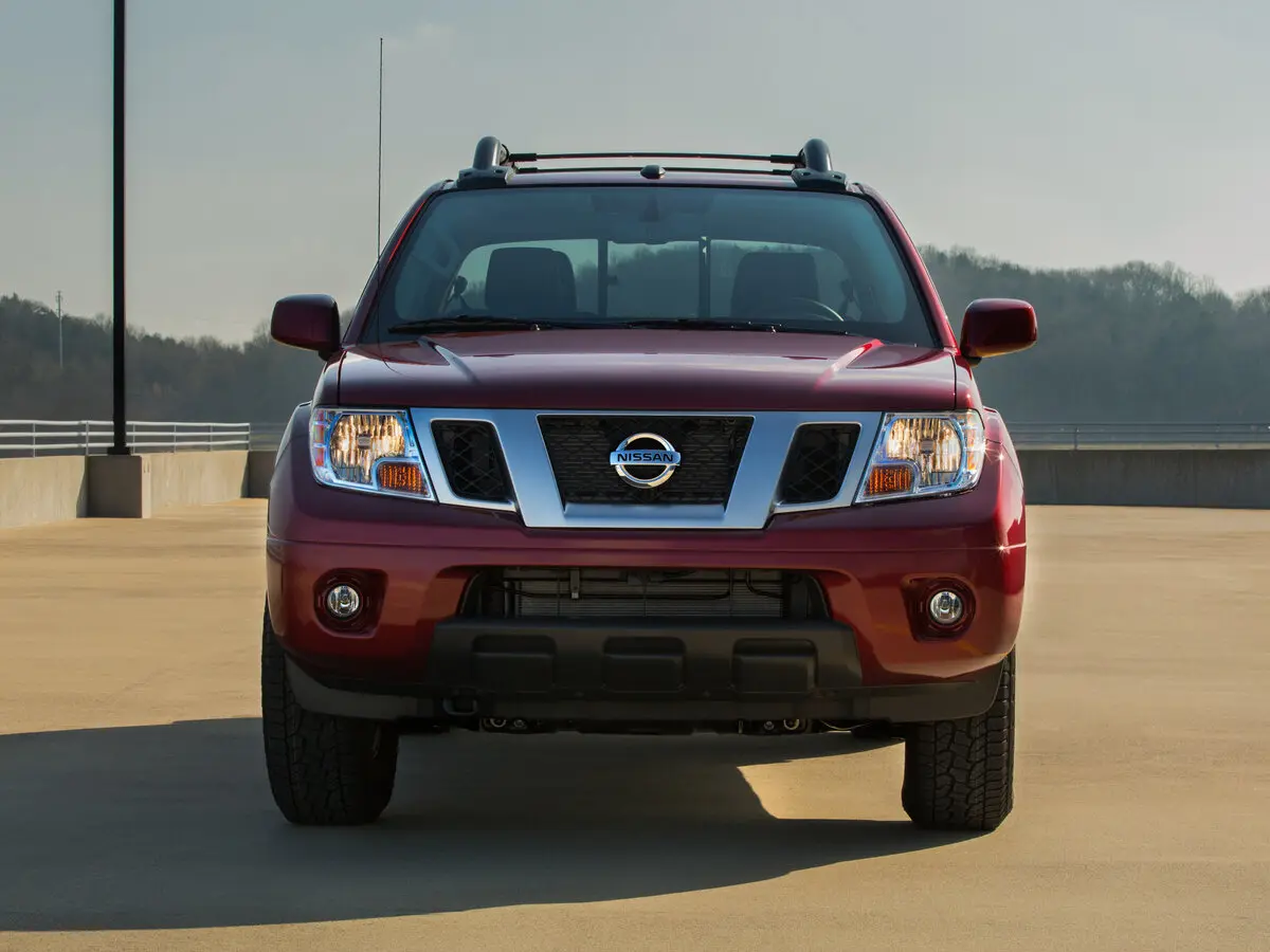 Nissan Frontier II Рестайлинг Пикап Двойная кабина Crew Cab — фото 4