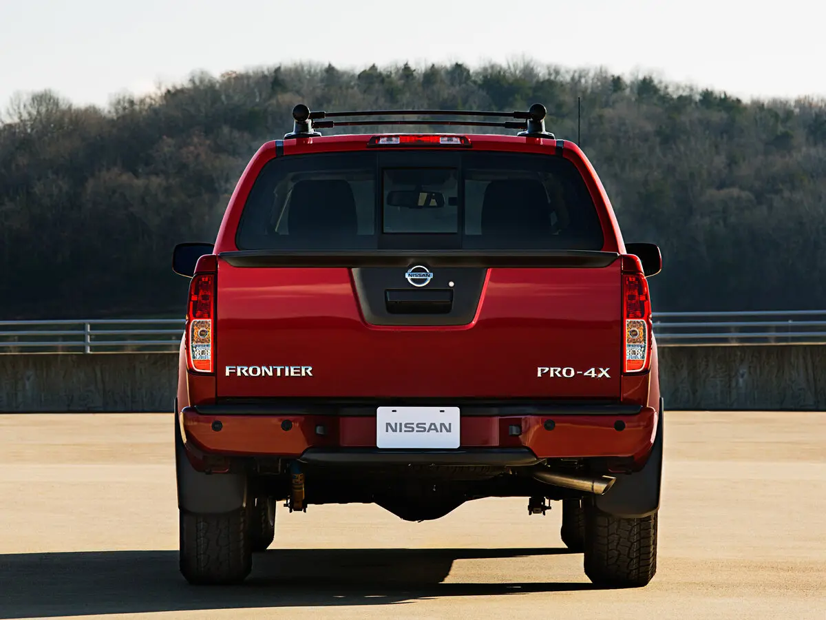 Nissan Frontier II Рестайлинг Пикап Двойная кабина Crew Cab — фото 5