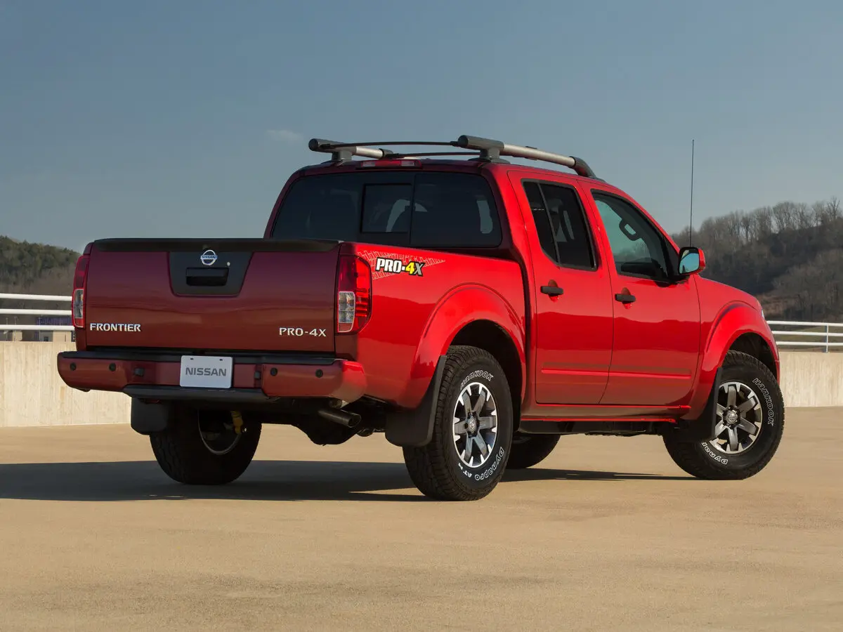 Nissan Frontier II Рестайлинг Пикап Двойная кабина Crew Cab — фото 6