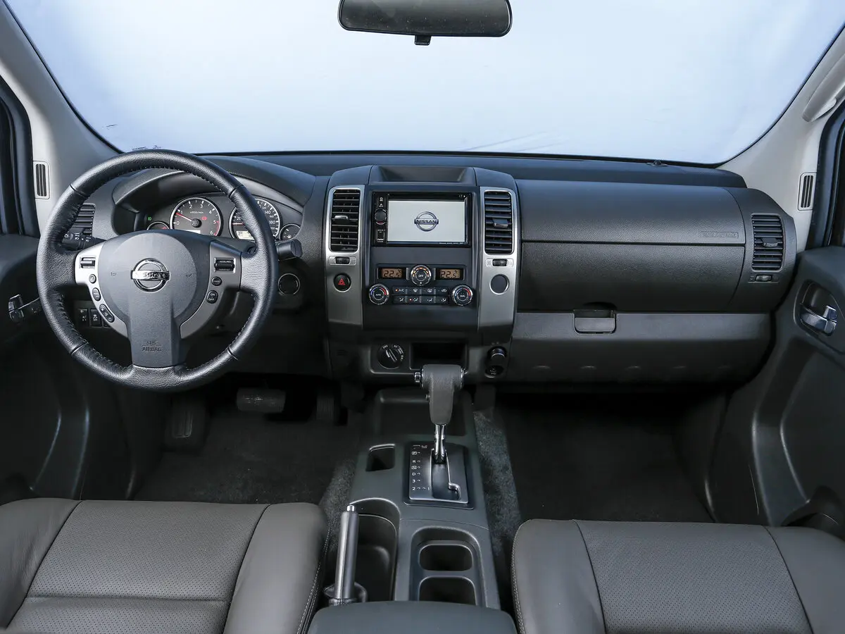 Nissan Frontier II Рестайлинг Пикап Двойная кабина Crew Cab — фото 7