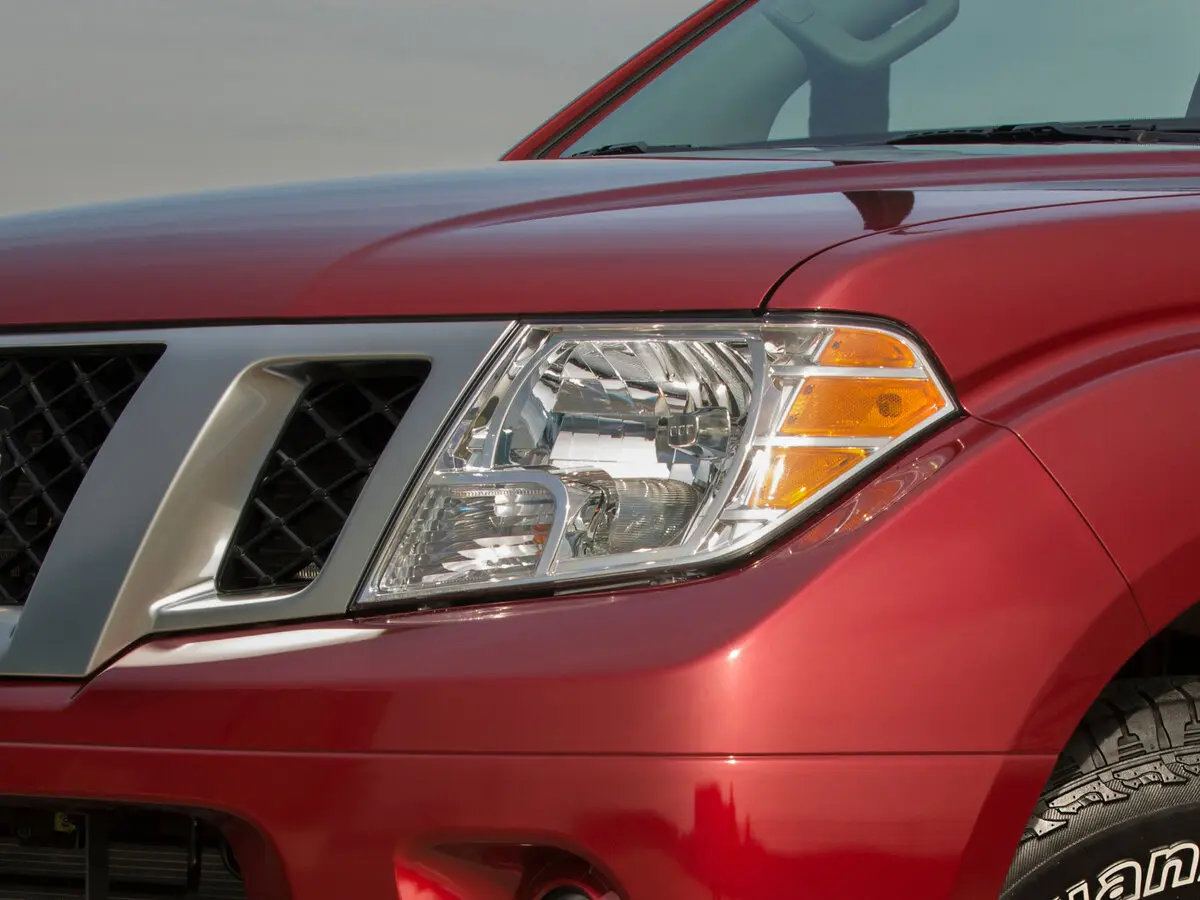 Nissan Frontier II Рестайлинг Пикап Двойная кабина Crew Cab — фото 17