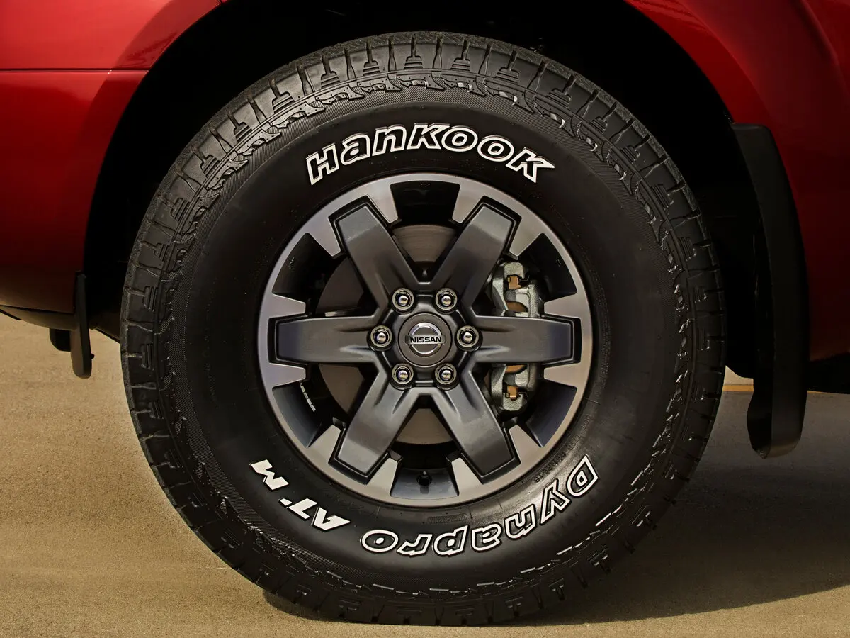 Nissan Frontier II Рестайлинг Пикап Двойная кабина Crew Cab — фото 21