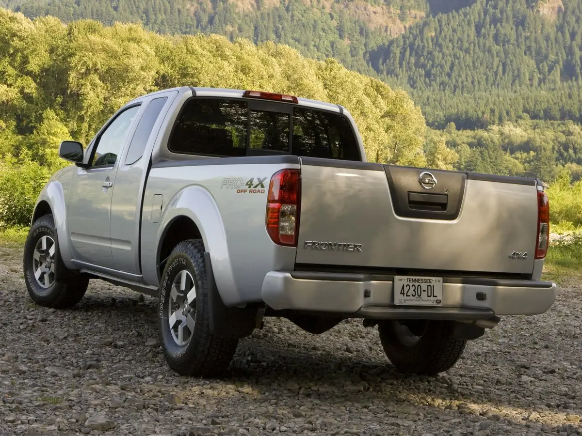 Nissan Frontier II Рестайлинг Пикап Полуторная кабина King Cab — фото 5