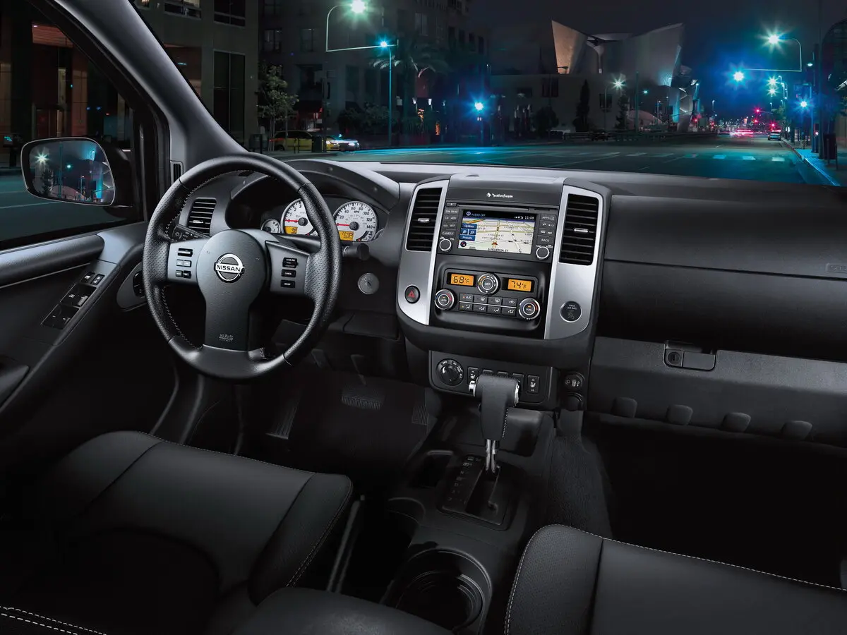 Nissan Frontier II Рестайлинг Пикап Полуторная кабина King Cab — фото 8