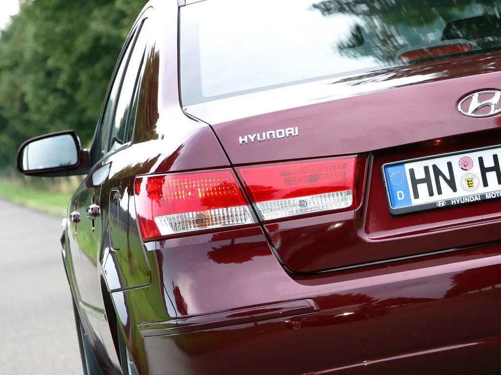Hyundai Sonata V (NF) Рестайлинг Седан — фото 12