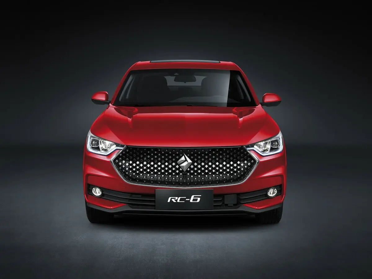 Baojun RC-6 2019 – 2021 Лифтбек — photo 3