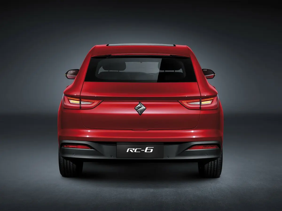 Baojun RC-6 2019 – 2021 Лифтбек — photo 4