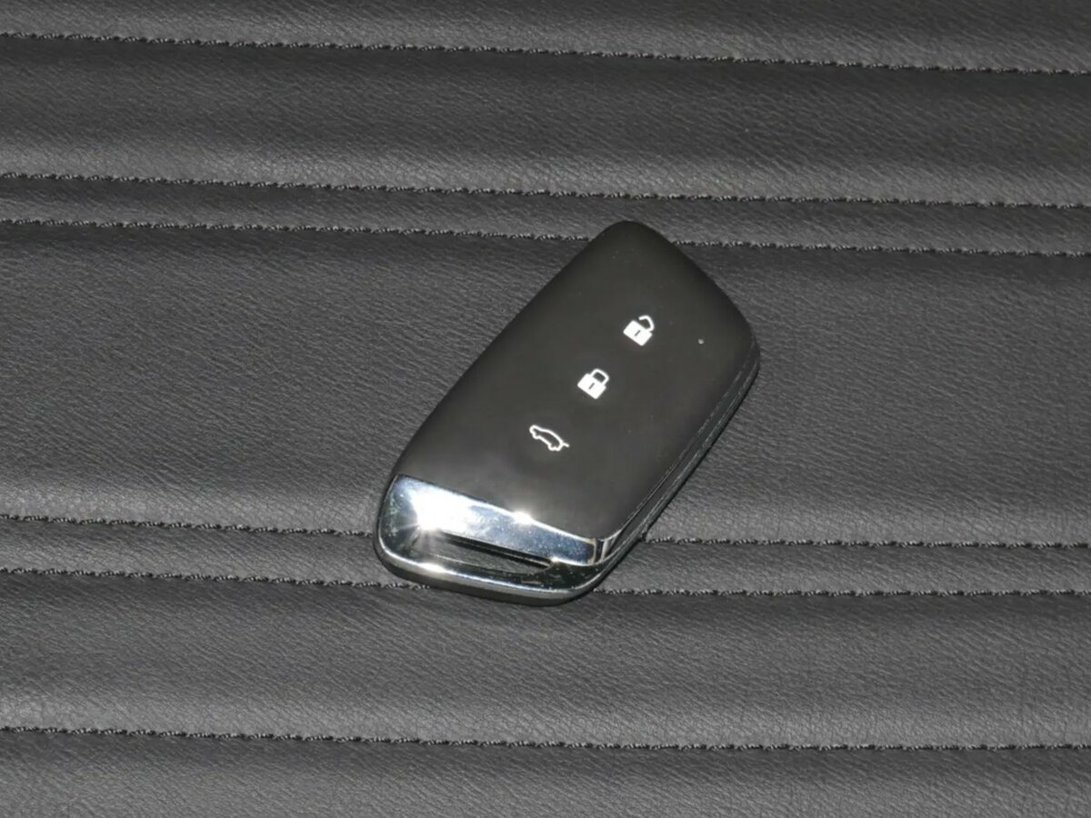 Baojun RC-6 2019 – 2021 Лифтбек